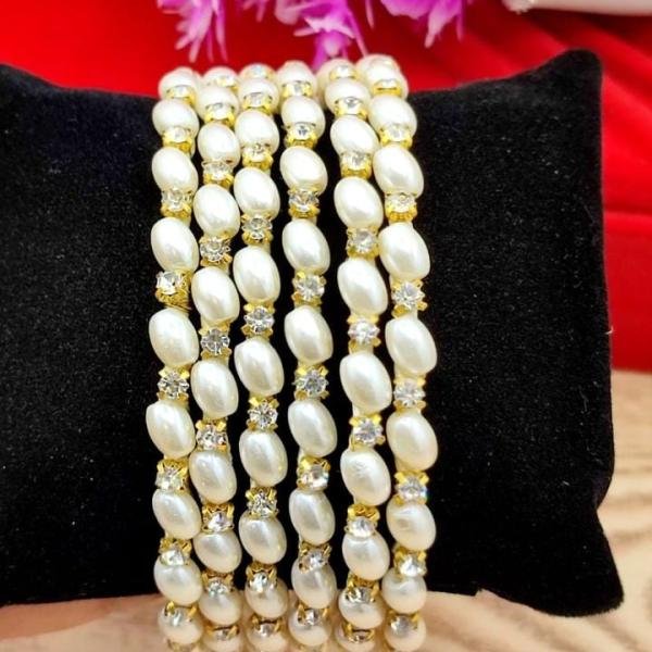 6 Piece Bangles With White Pearl