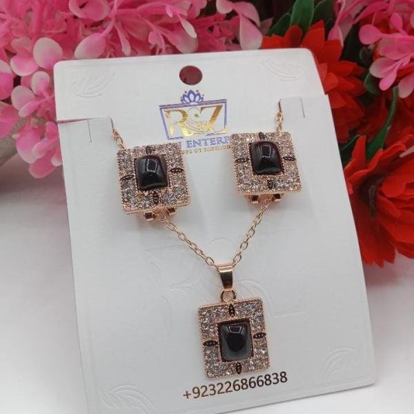 Square Stone Pendent Set