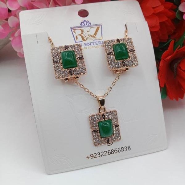 Square Stone Pendent Set