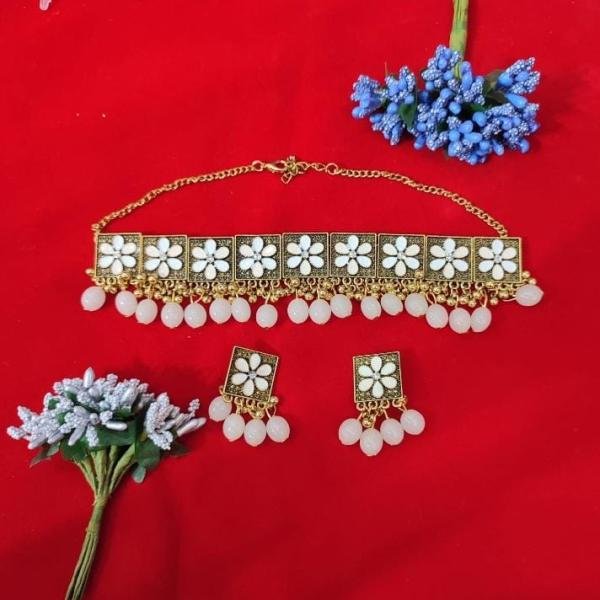 Multani Choker Set