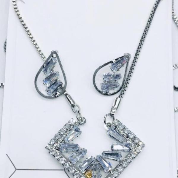 Stone Locket Set