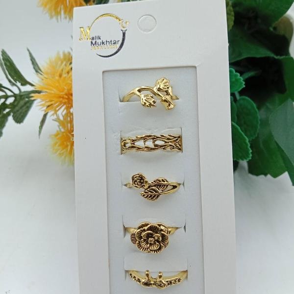 Antic Ring card