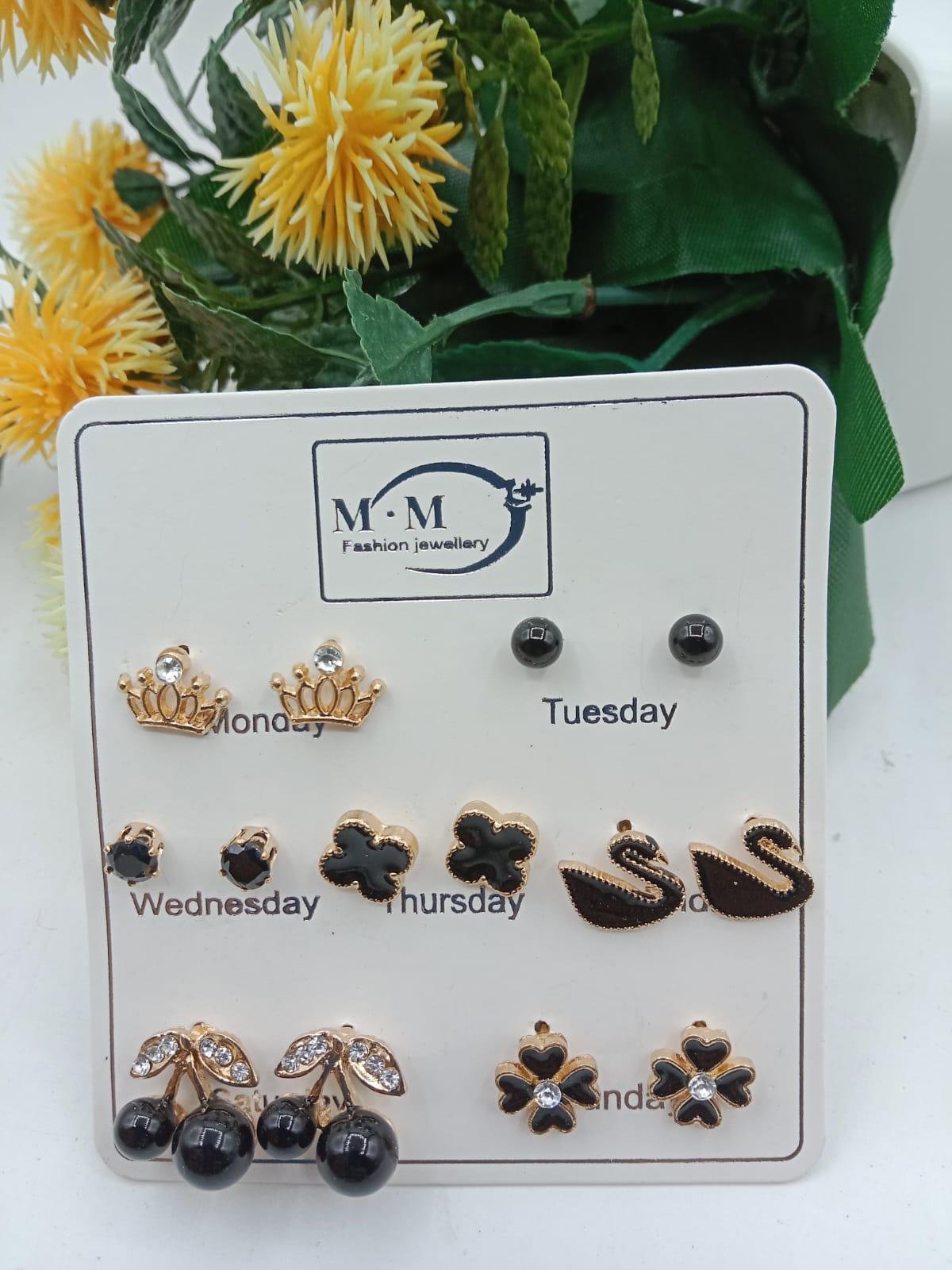 Pack Of 7 Ear Studs